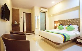 Treebo Blue Moon Powai